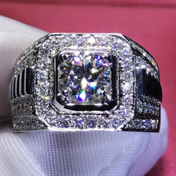 Nice XL 4.50 Ctw. Men's Diamond Ring 18K. White Gold Pltd. - Picture 3 of 5